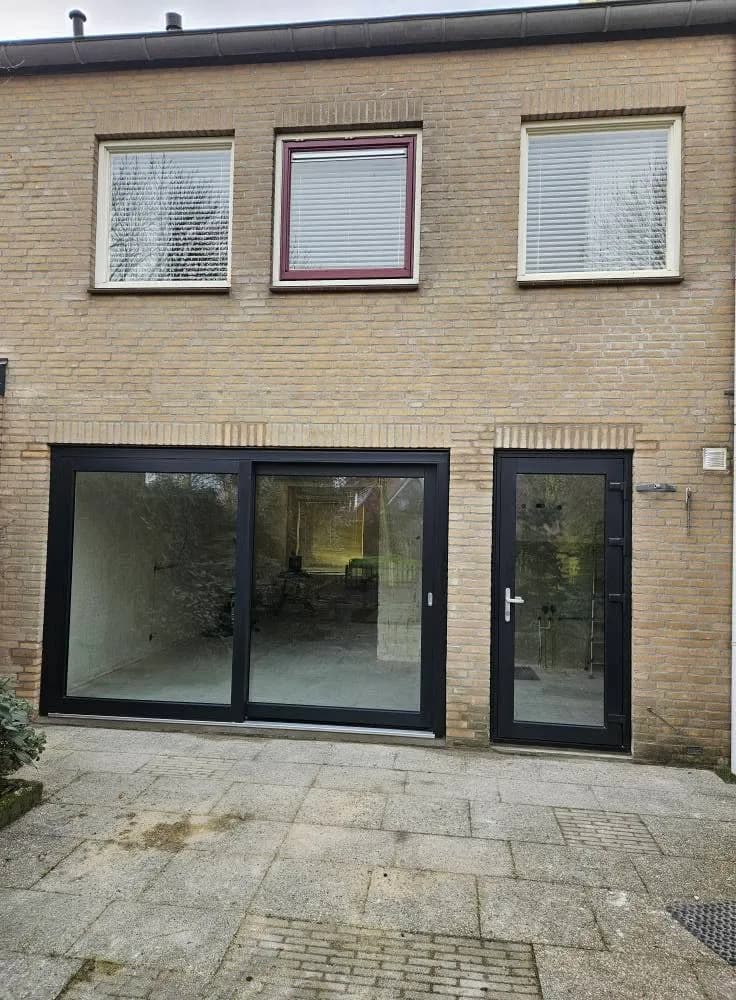 Kunststof schuifpui geplaatst in bestaande woning