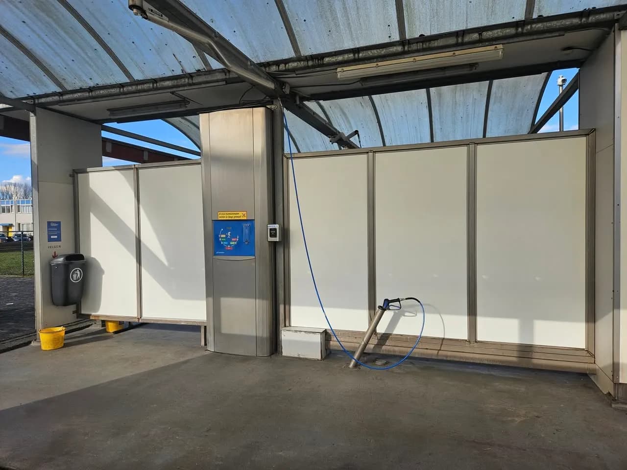 Dak van wasboxen vernieuwd foto 1