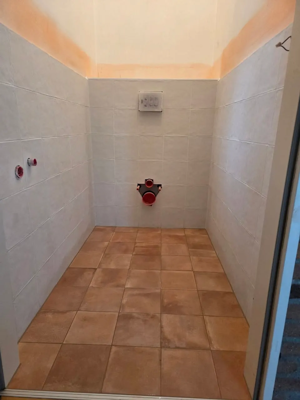 WC betegeld en afgekit foto 3