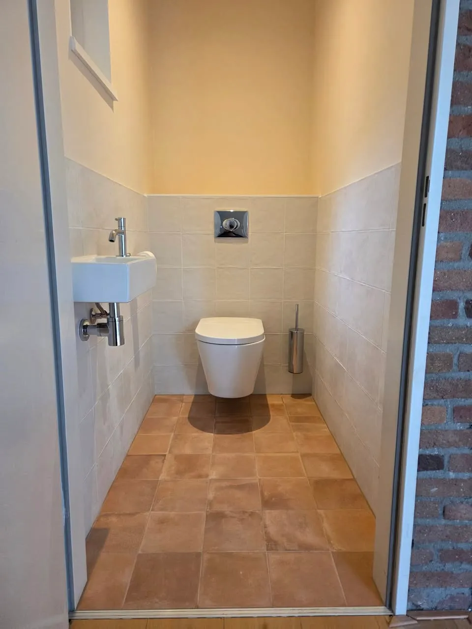 WC betegeld en afgekit foto 4