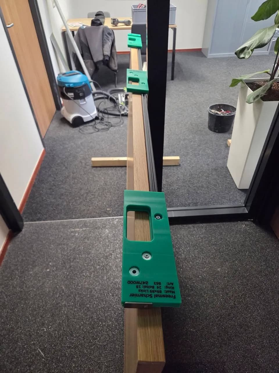 Deur professioneel afgehangen foto 3